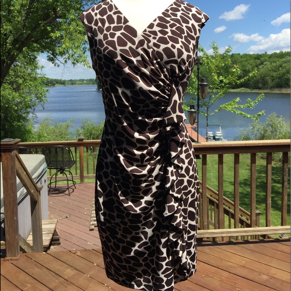 Cocktail dress by Enfocus